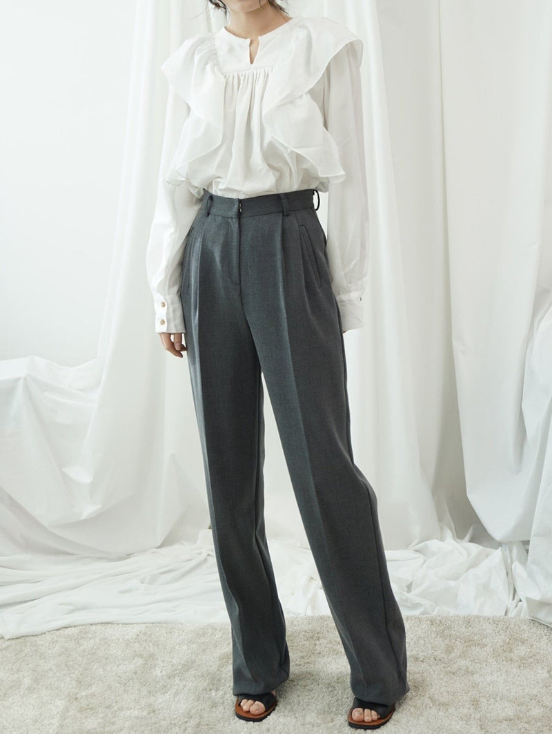 CLASSIC AURORA RUFFLE BLOUSE