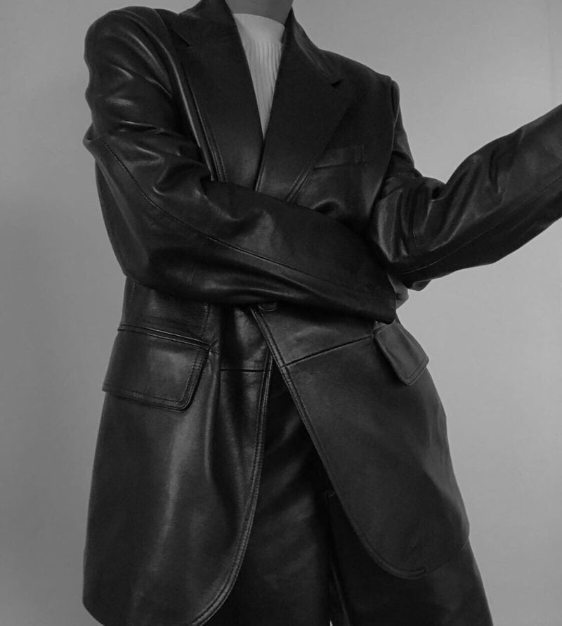 CLASSIC OVERSIZED LEATHER BLAZER