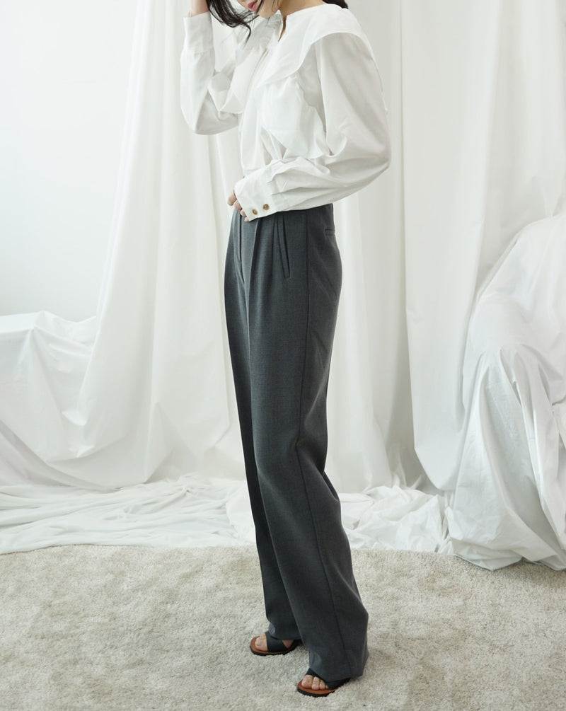 CLASSIC AURORA RUFFLE BLOUSE