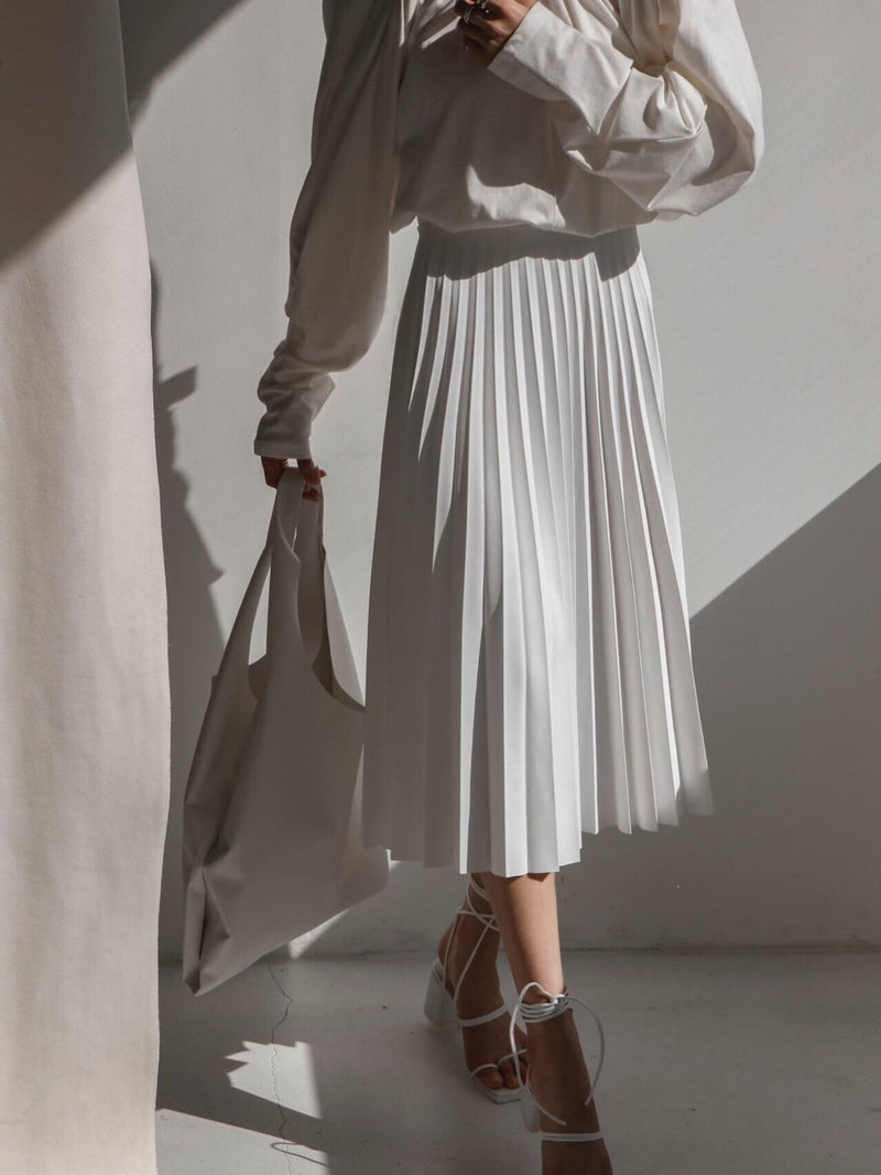 VEGAN LEATHER PLEATED FLARE SKIRT