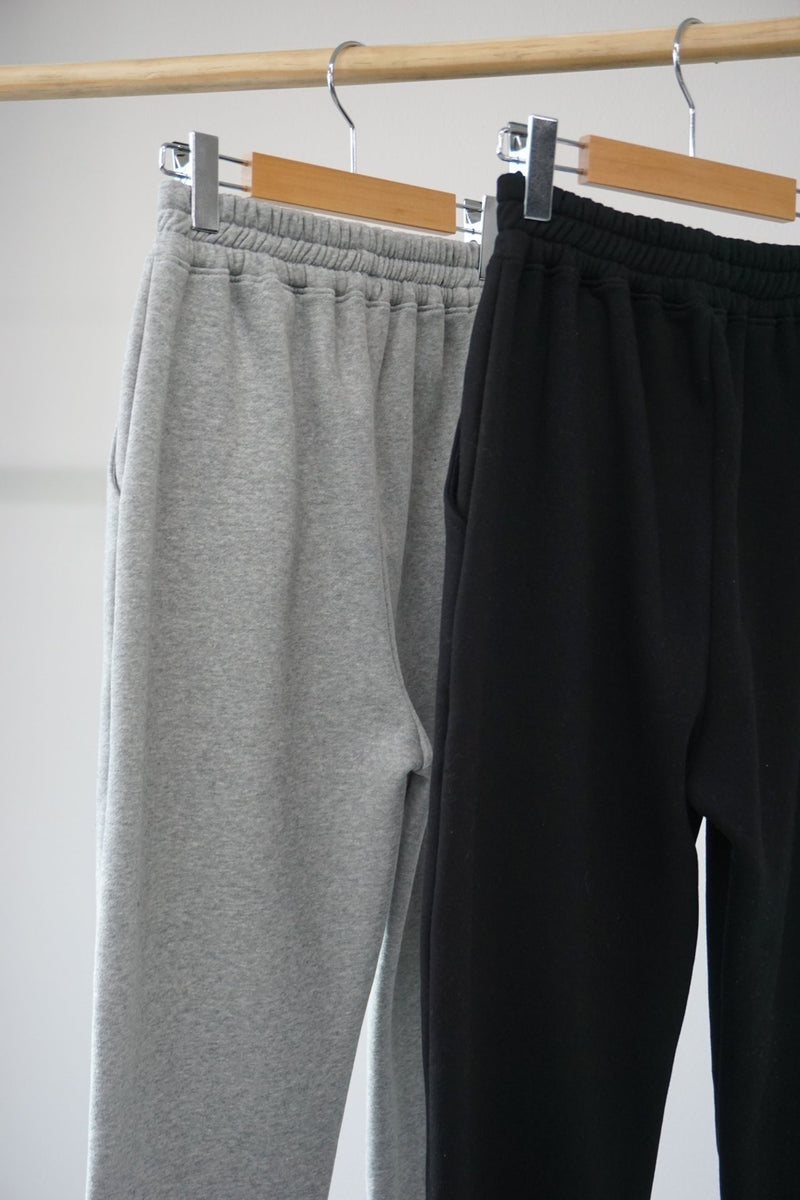 SWEATPANTS WITH STRIPE DETAIL