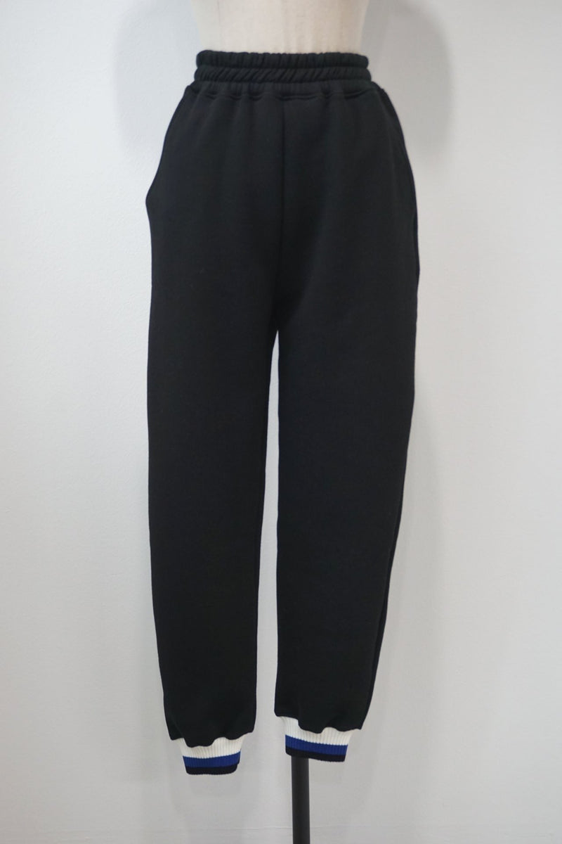 SWEATPANTS WITH STRIPE DETAIL